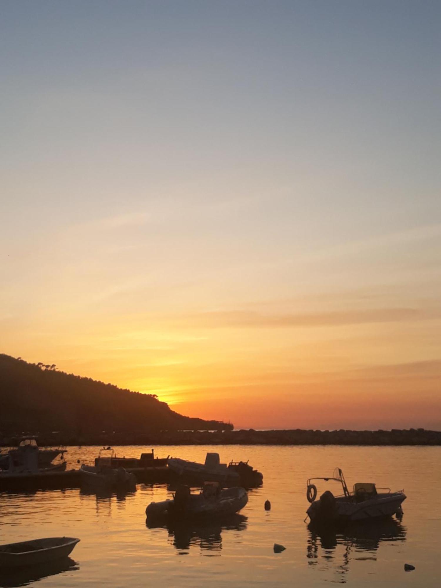 פסקיצ'י Casetta Direttamente Sul Mare מראה חיצוני תמונה